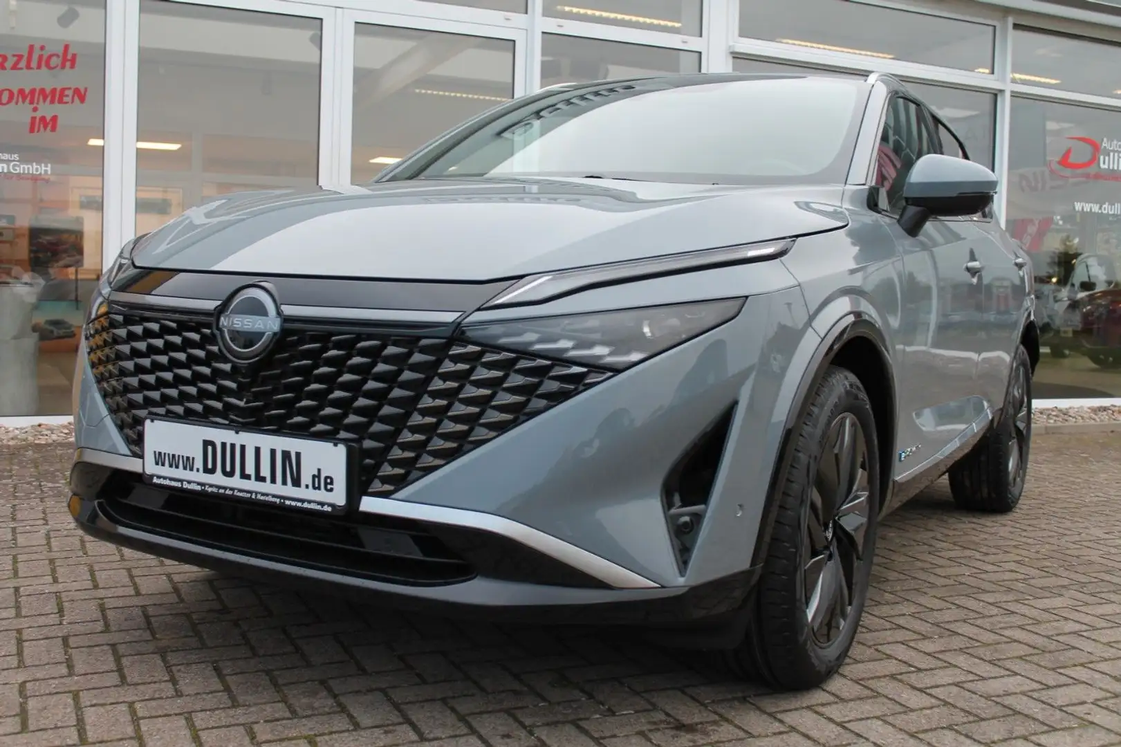 Nissan Qashqai 1,5 VC-T Tekna e-Power Gris - 2