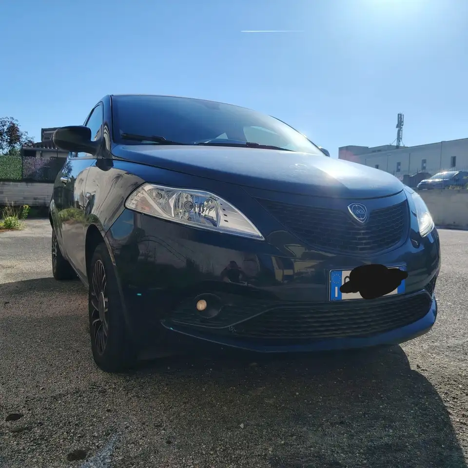 Lancia Y, foto 1