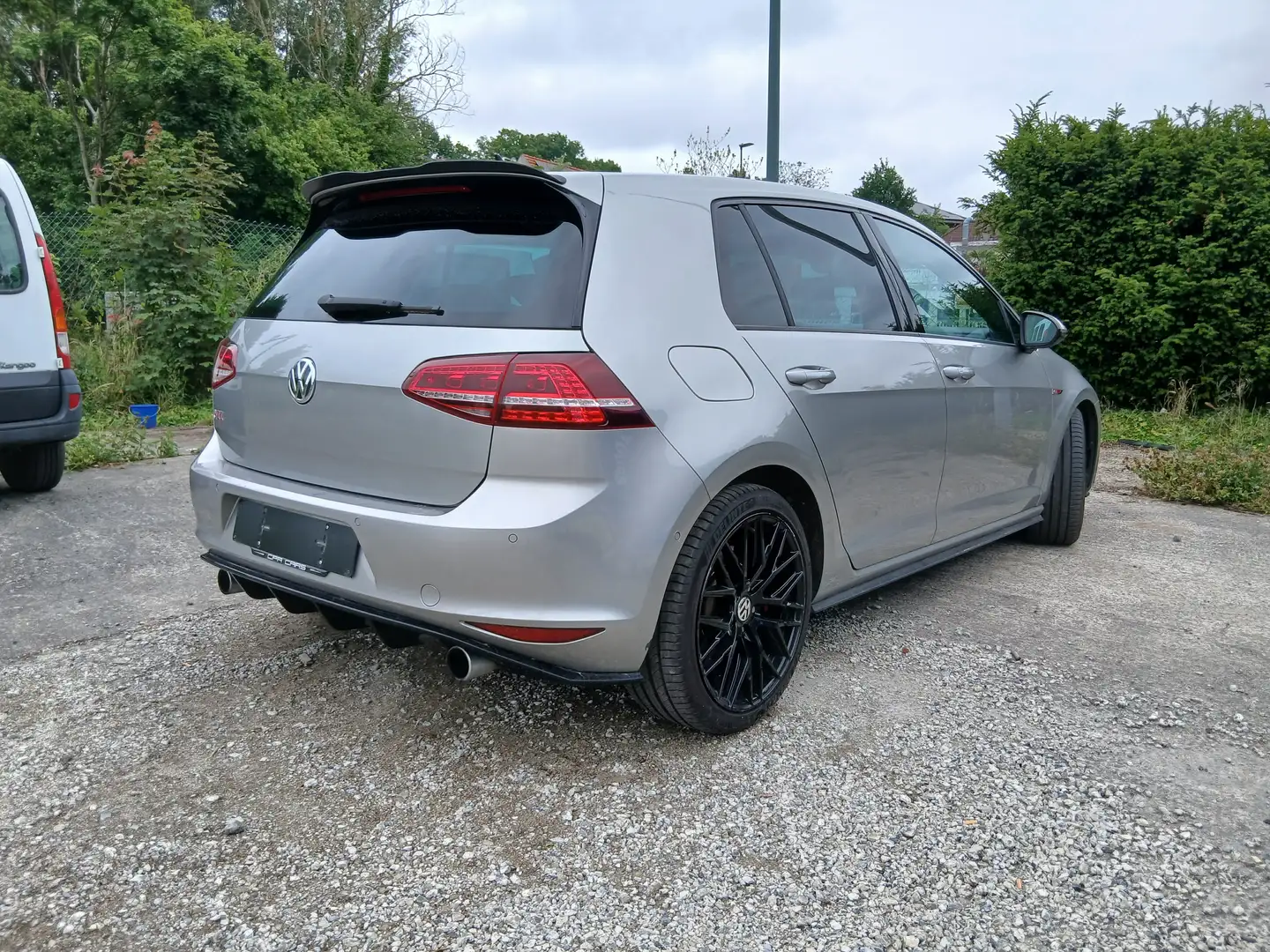 Volkswagen Golf GTI Golf 2.0 TSI Clubsport DSG Full Options Gris - 2