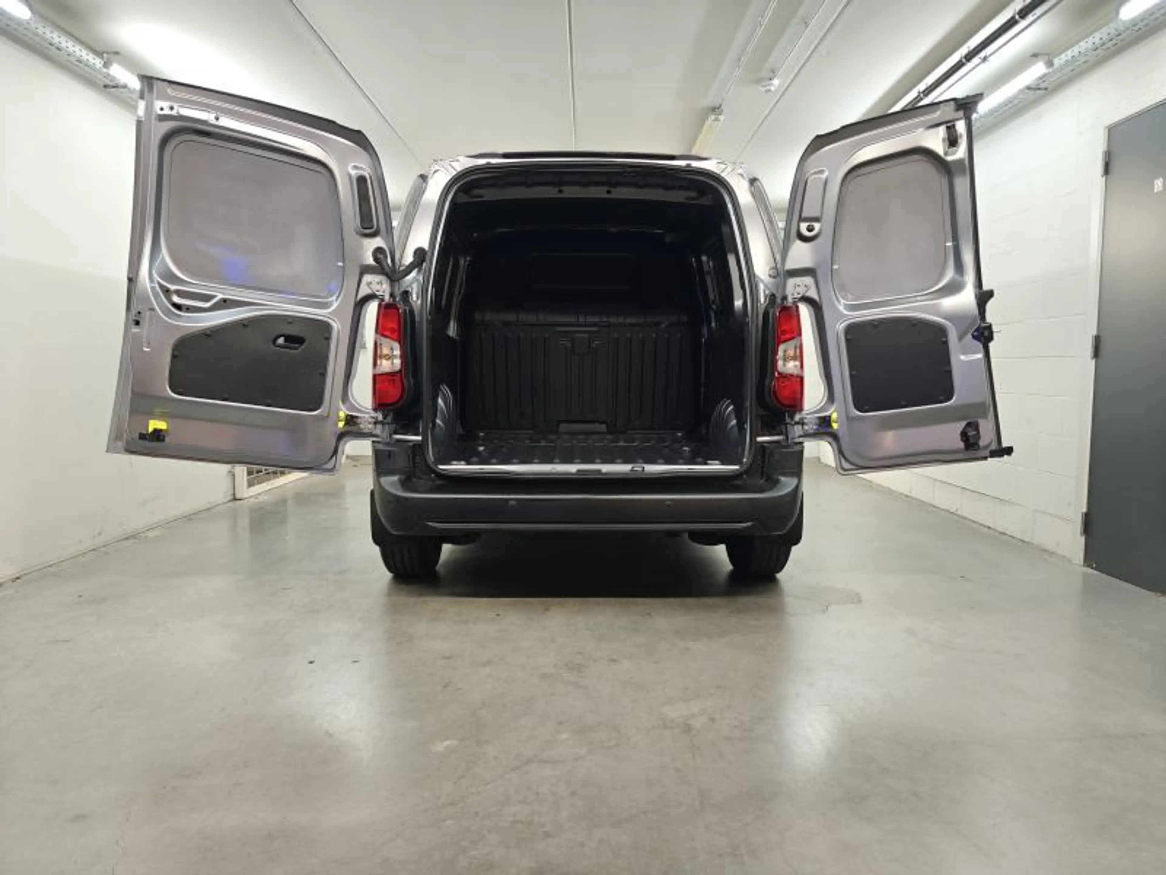 Toyota Proace City Active - 39447km - Garantie — photo 8