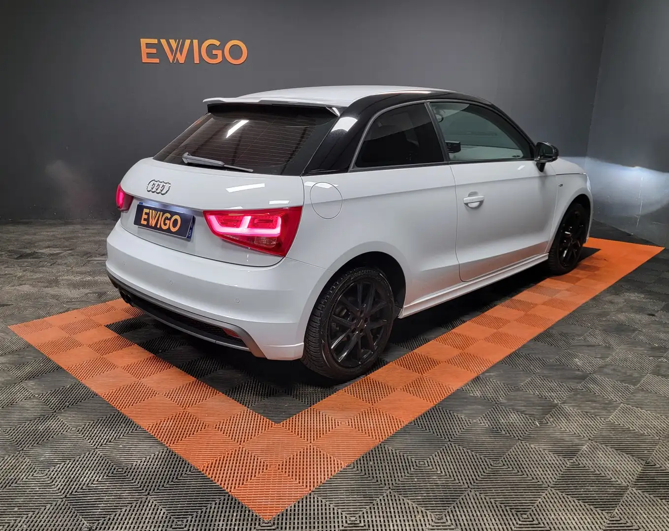 Audi A1 1.4 TFSI 122ch S LINE + sièges chauffant - 2