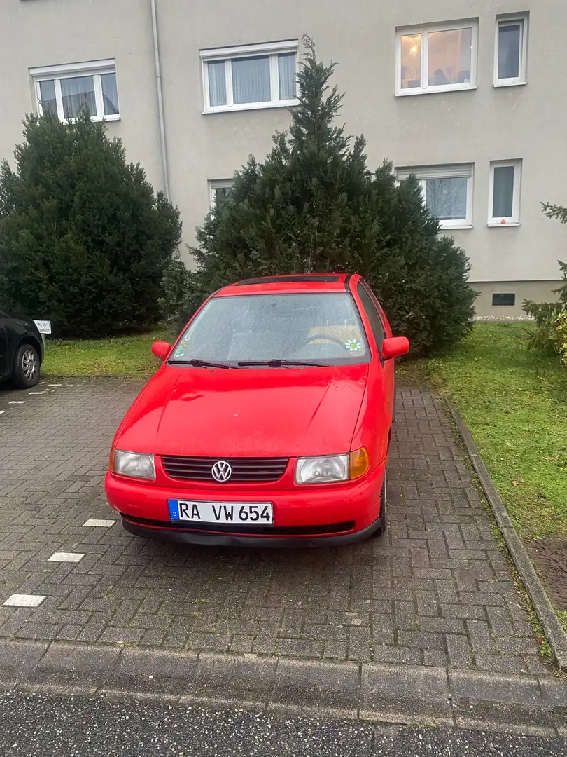 Volkswagen Polo 60 Servo Rot - 1