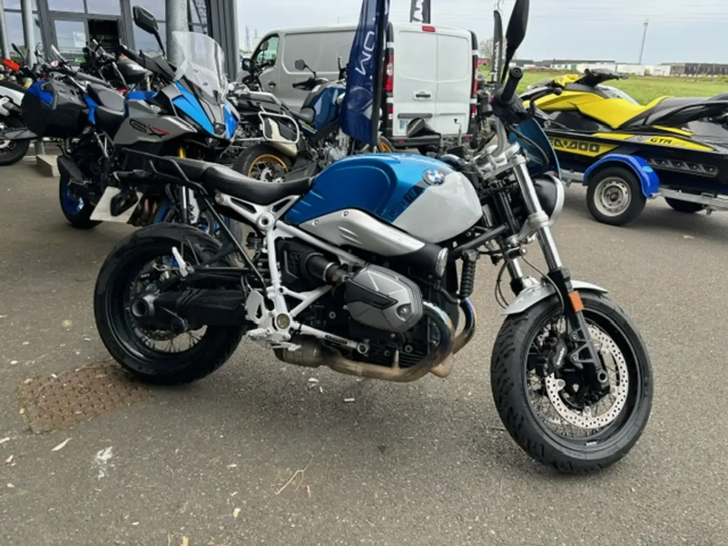 BMW R nineT - 2