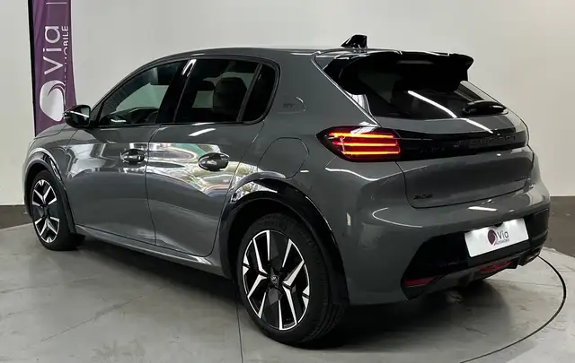 Peugeot 208 view 7