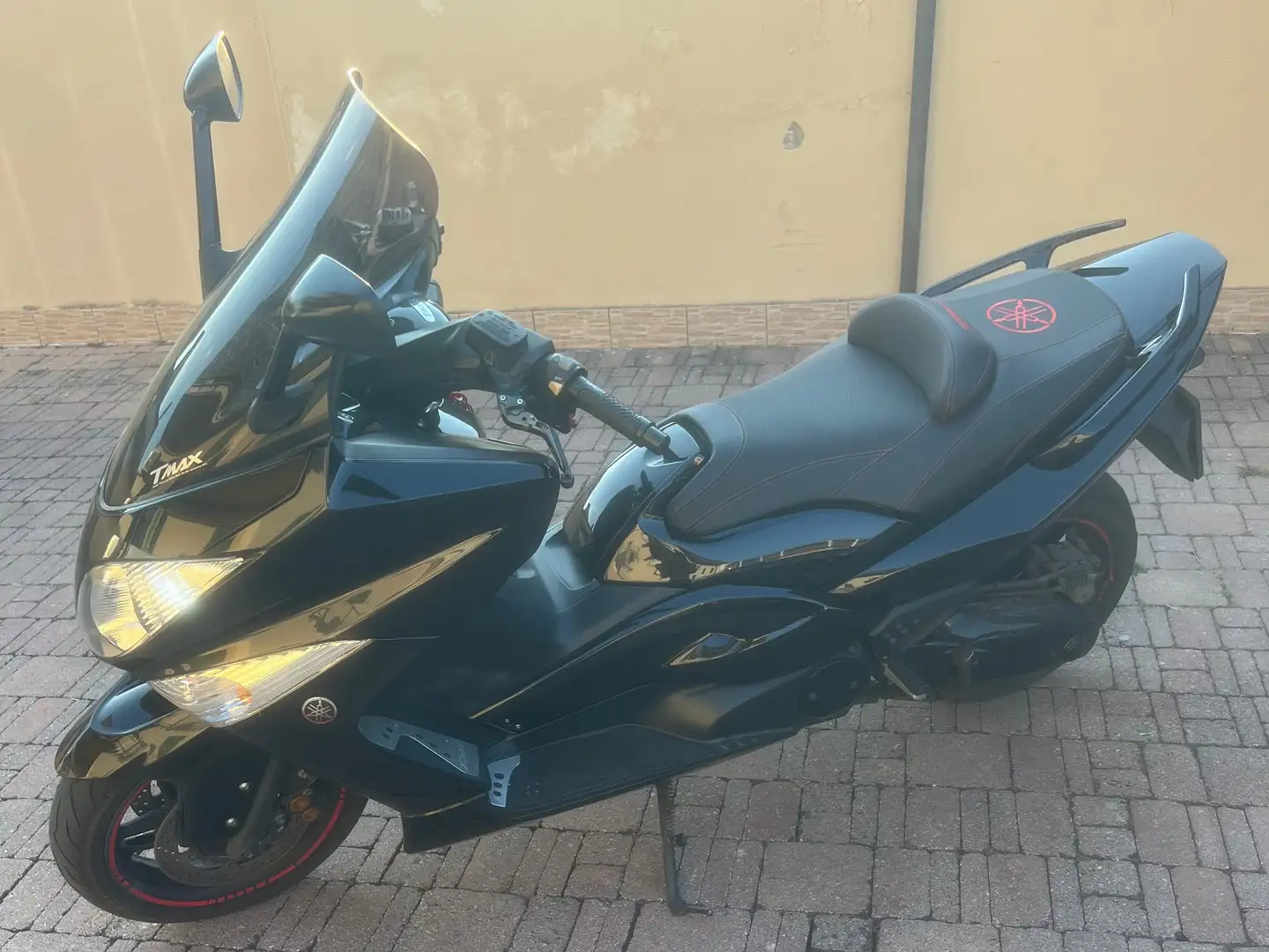 Yamaha TMAX 500 Total black Noir - 2