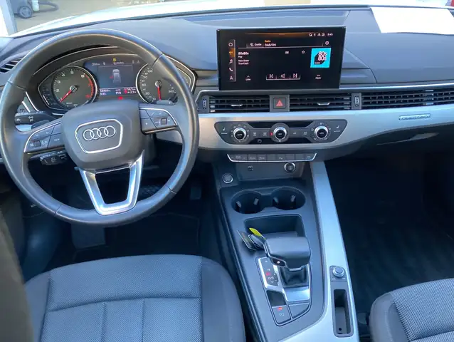 Audi A4 view 3