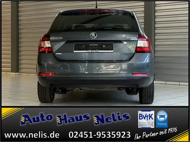 Skoda Rapid view 4