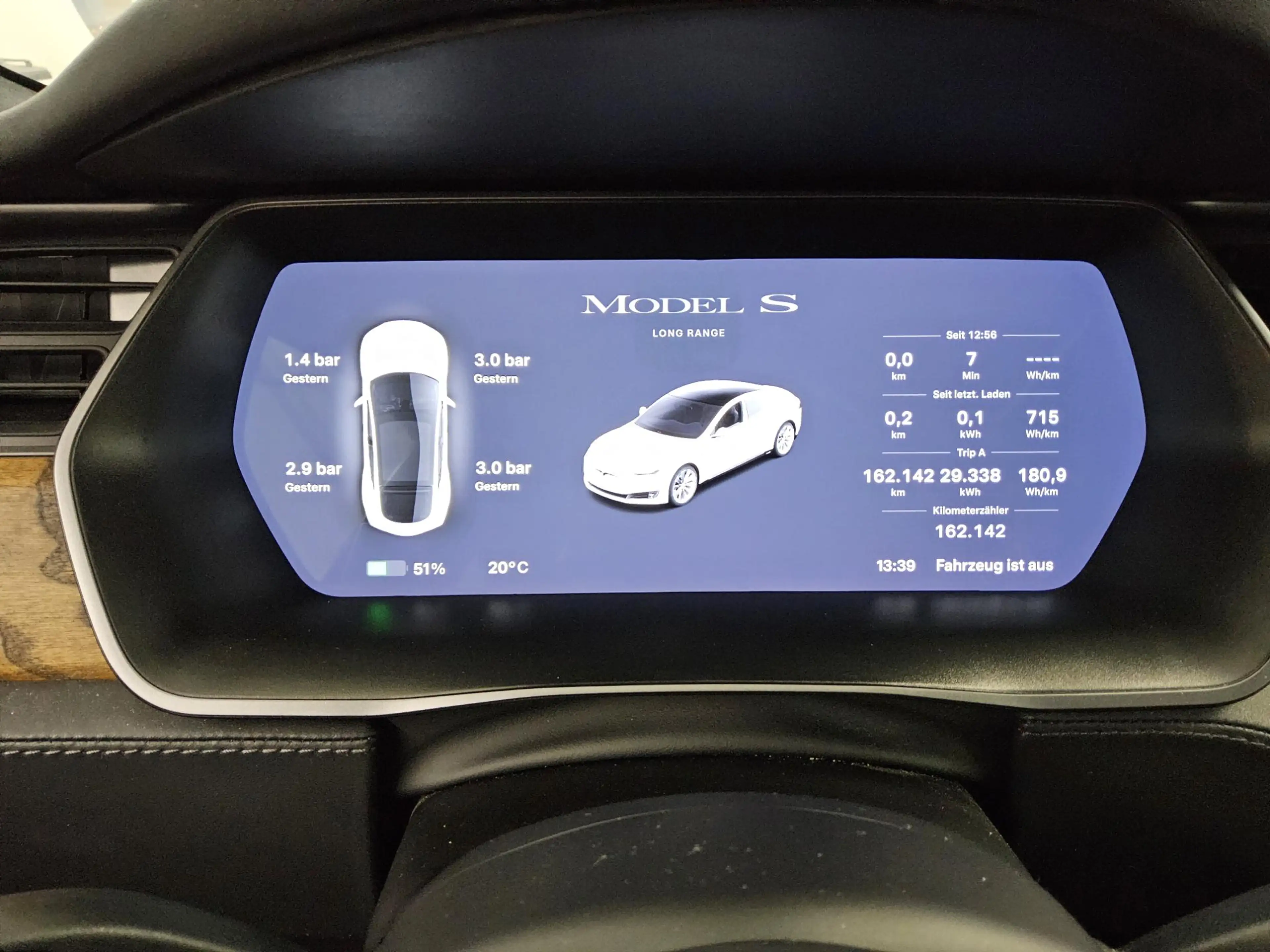 Tesla Model S Maximale-Reichweite Navi LED Pano 360 — photo 8