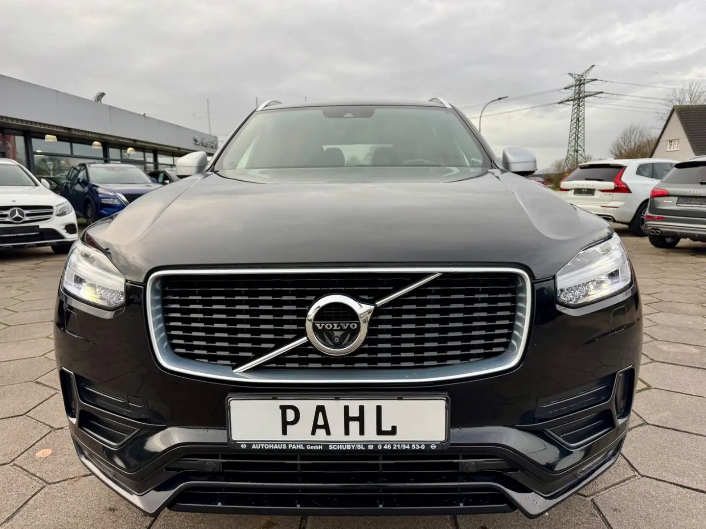 Volvo XC90 Geartronic R-Design AWD HUD MEMORY PANO 7Si Schwarz - 2