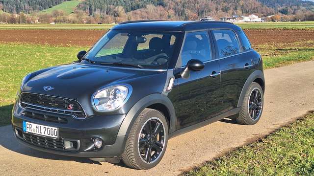 Imagine MINI Cooper SD Countryman Cooper SD