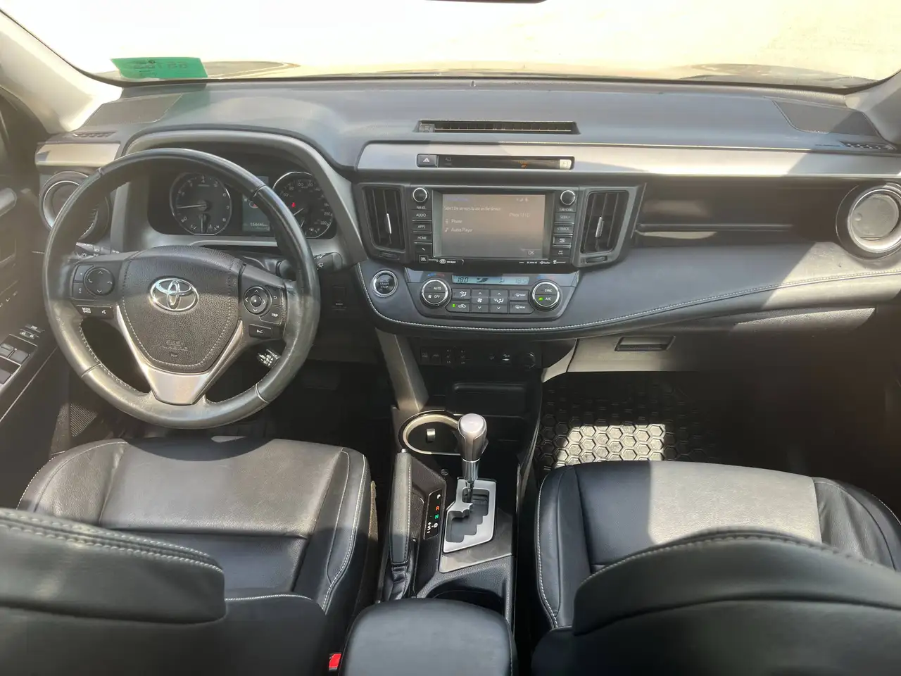 Toyota RAV 4 снимка Toyota RAV 4