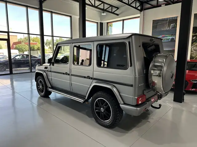 Mercedes-Benz G-Class view 9