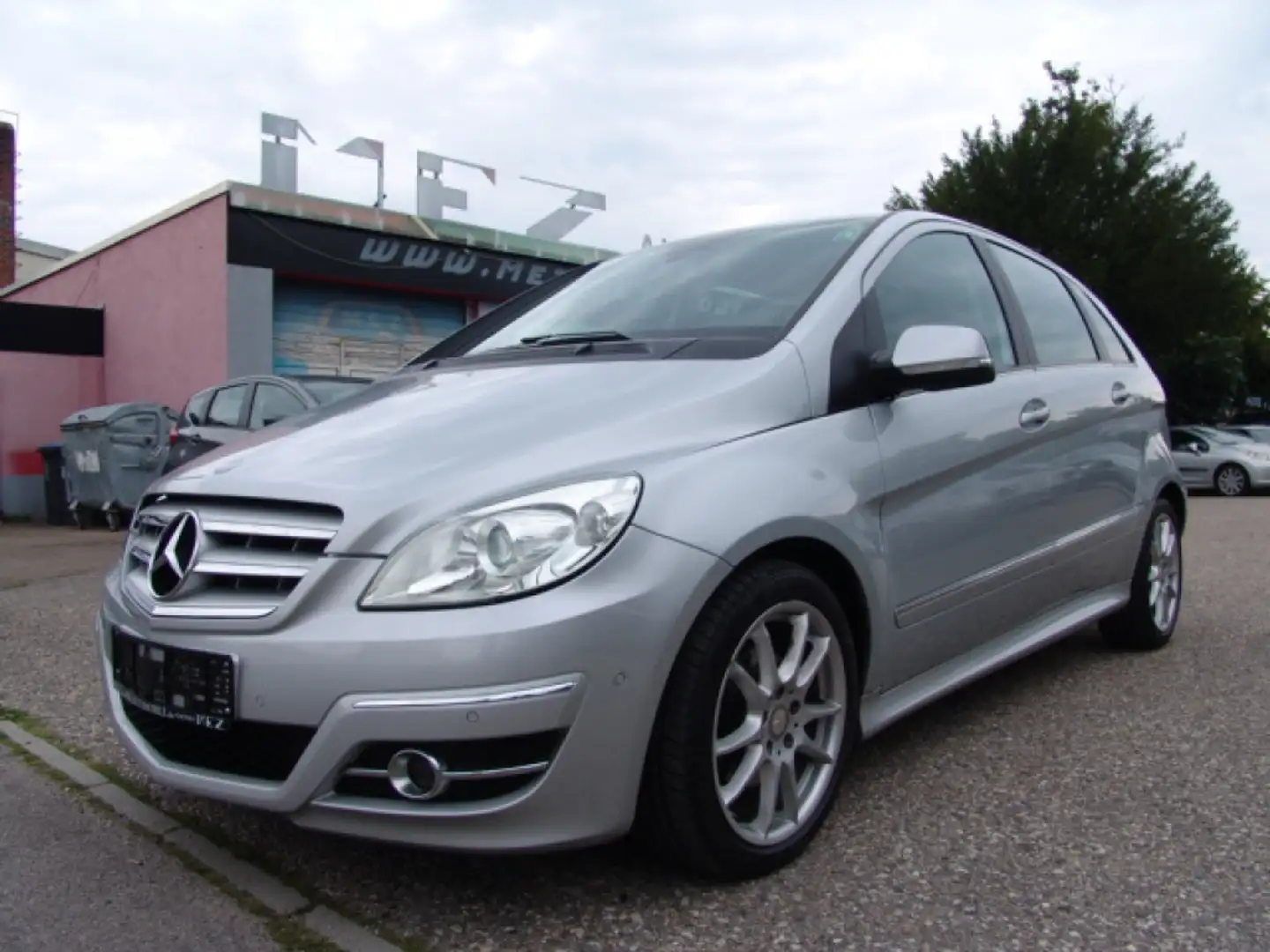 Mercedes-Benz B 200 CDI PDC MFL Tempomat SHZ Tüv 07.2027 - 1