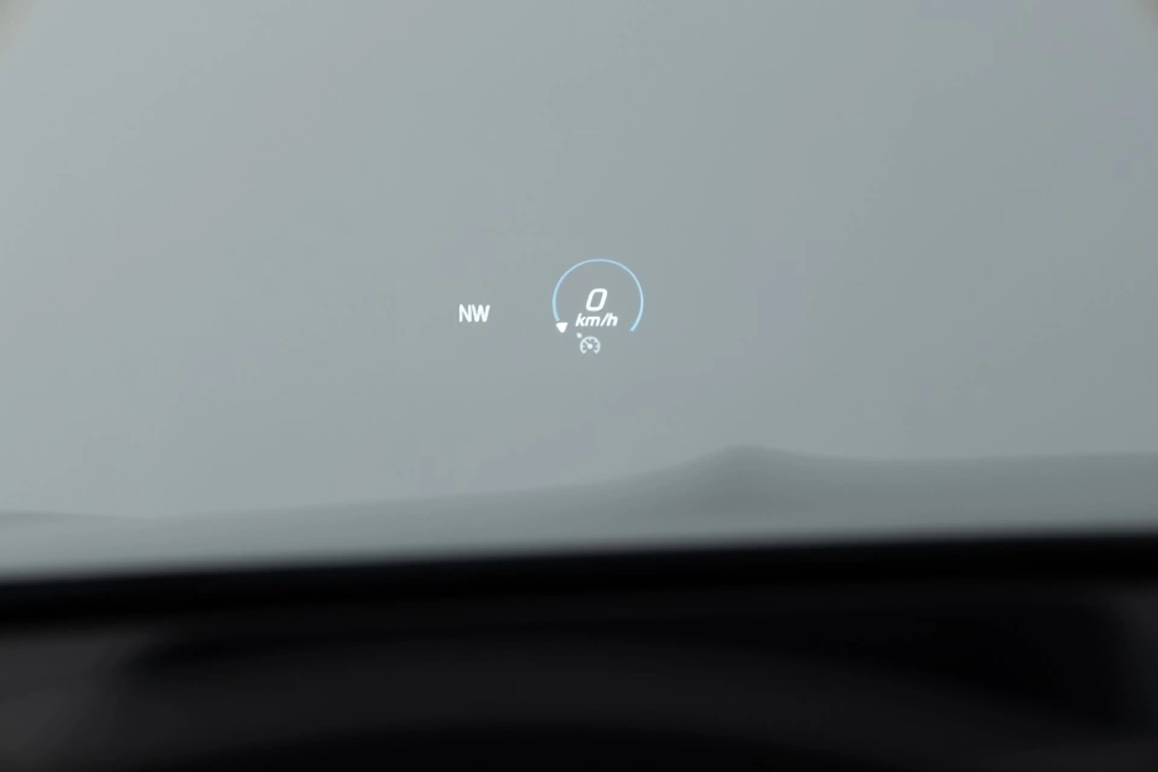 Mercedes-Benz EQB 250 AMG Line 67kwh 7-PERSOONS | PANORAMA | AMBIENT LIG — photo 27