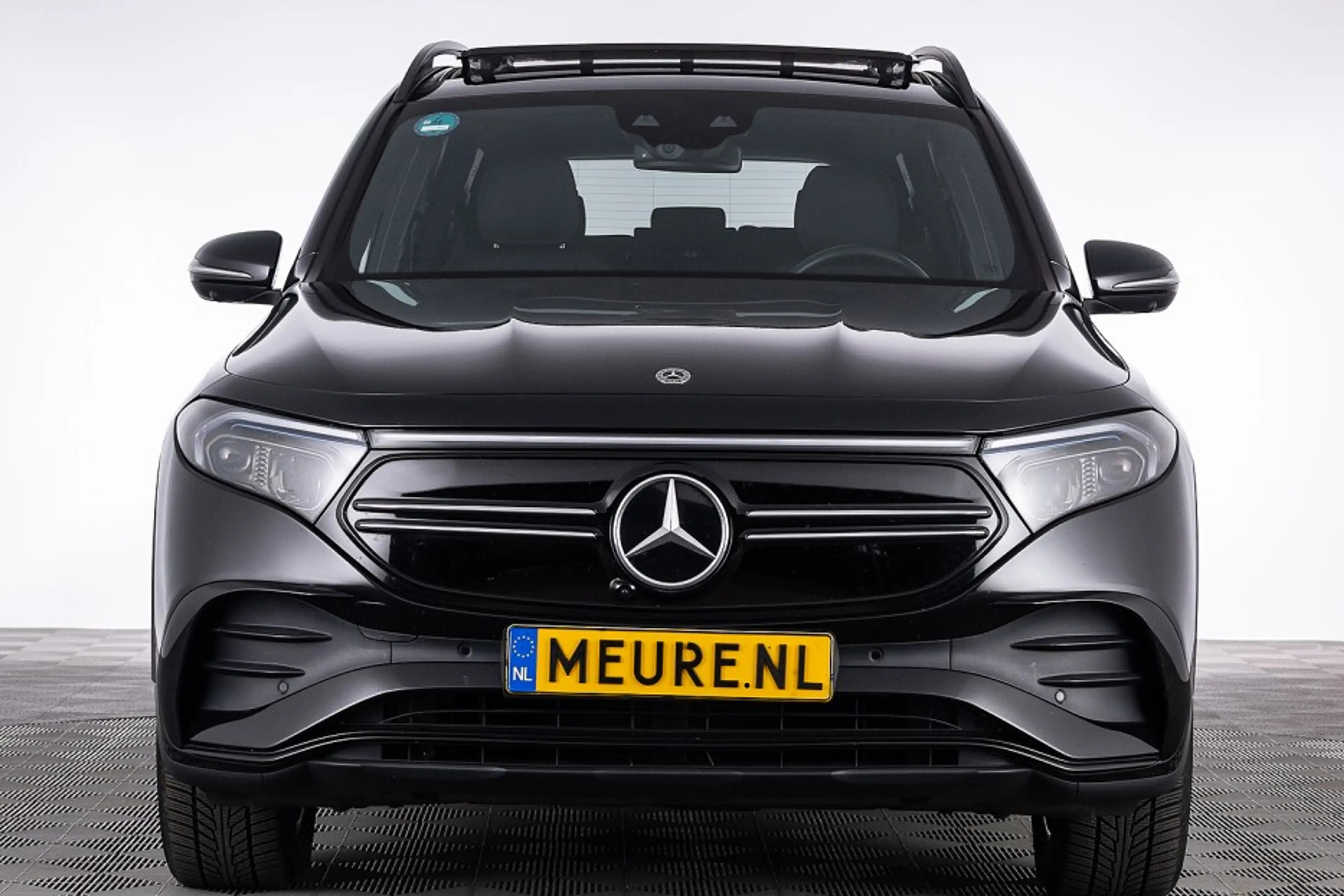 Mercedes-Benz EQB 250 AMG Line 67kwh 7-PERSOONS | PANORAMA | AMBIENT LIG — photo 34