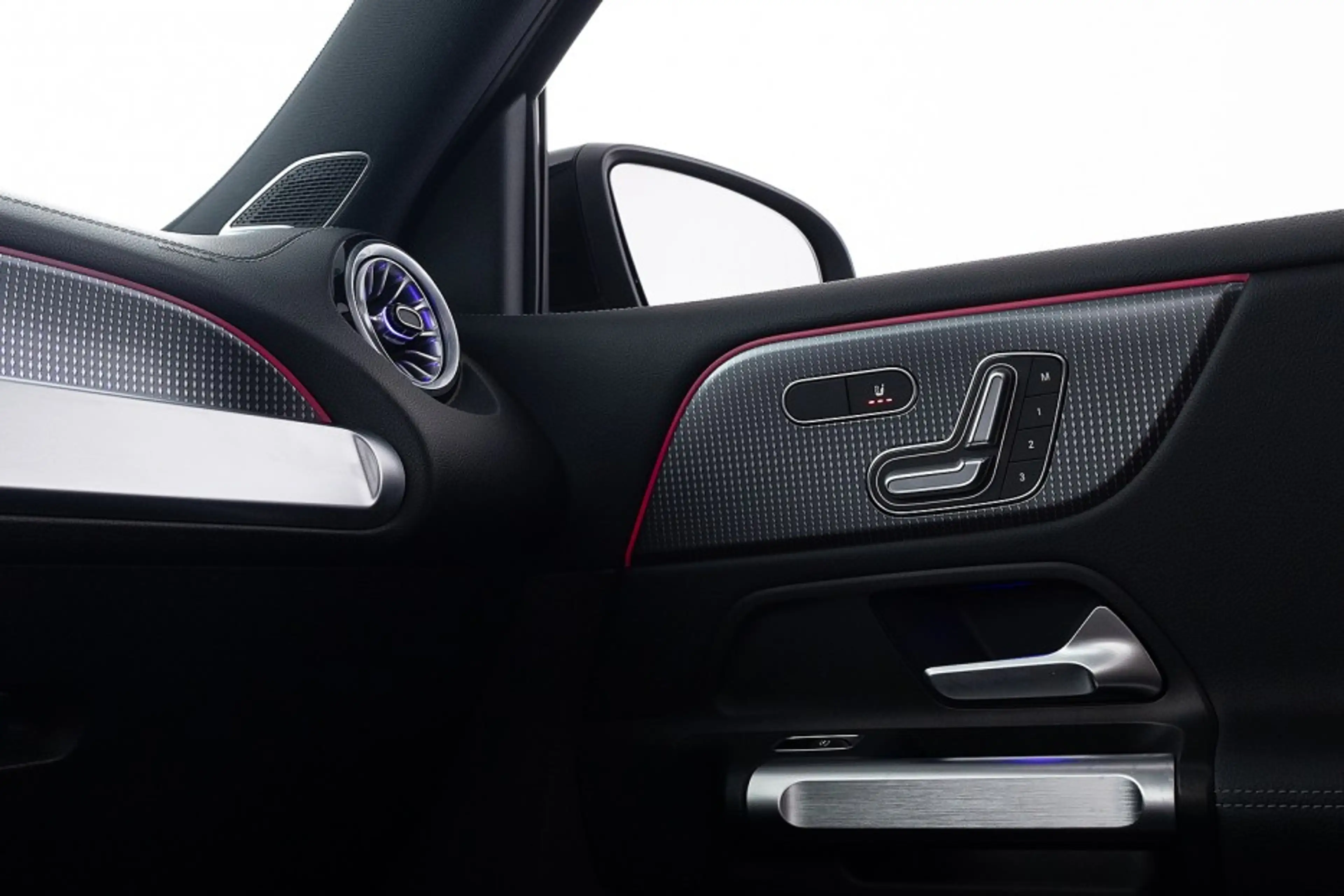 Mercedes-Benz EQB 250 AMG Line 67kwh 7-PERSOONS | PANORAMA | AMBIENT LIG — photo 29