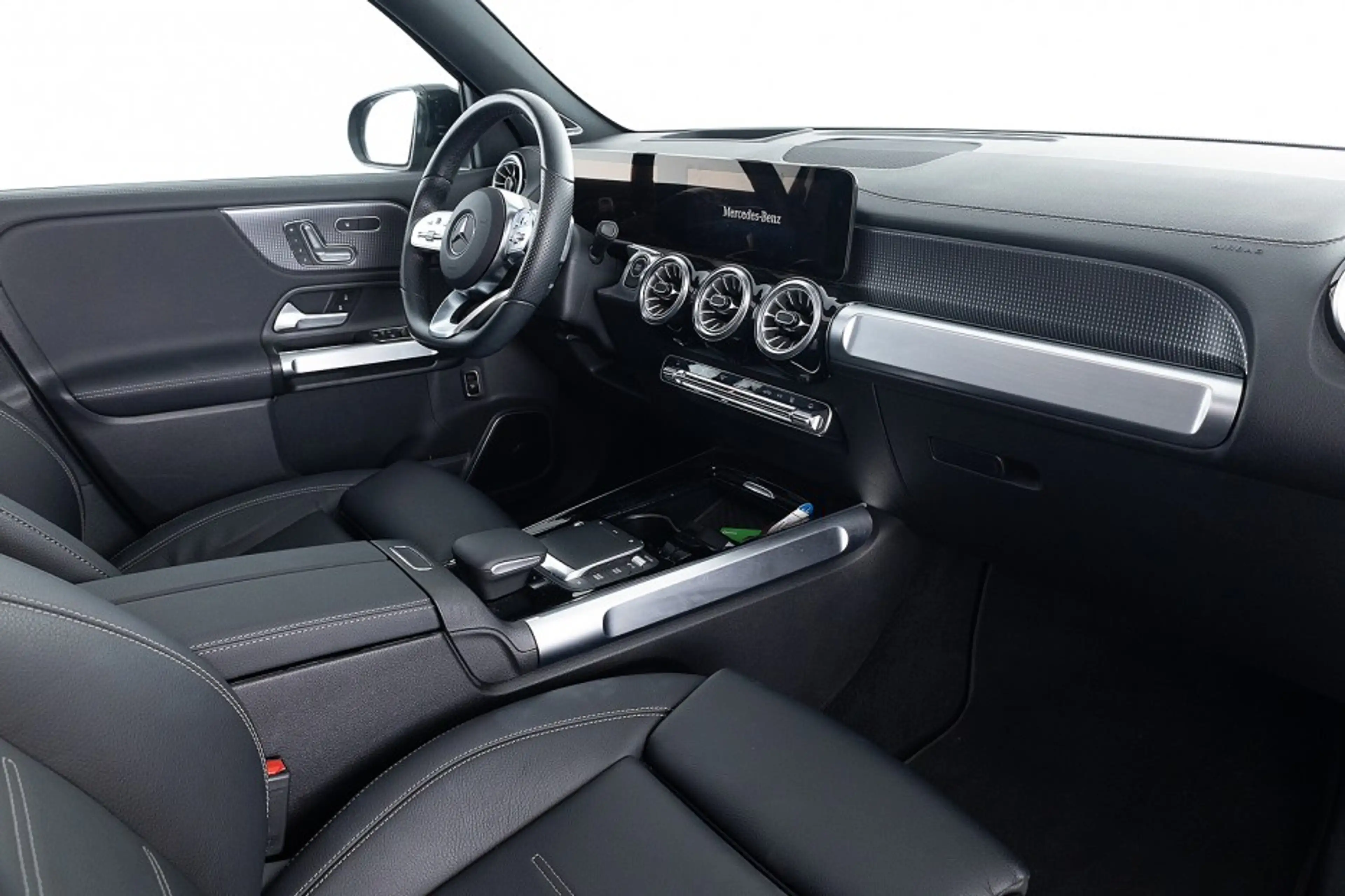 Mercedes-Benz EQB 250 AMG Line 67kwh 7-PERSOONS | PANORAMA | AMBIENT LIG — photo 4