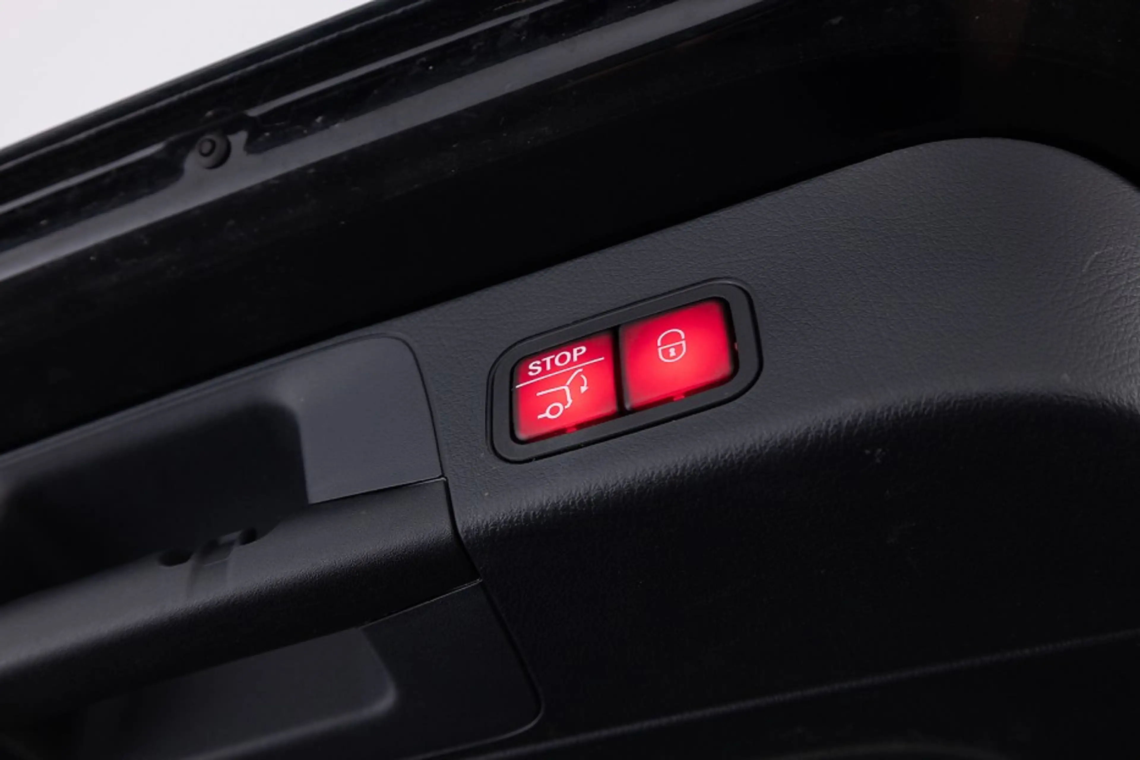Mercedes-Benz EQB 250 AMG Line 67kwh 7-PERSOONS | PANORAMA | AMBIENT LIG — photo 33