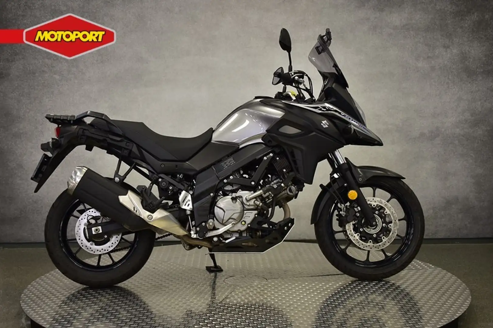 Suzuki V-Strom 650 DL Stříbrná - 1
