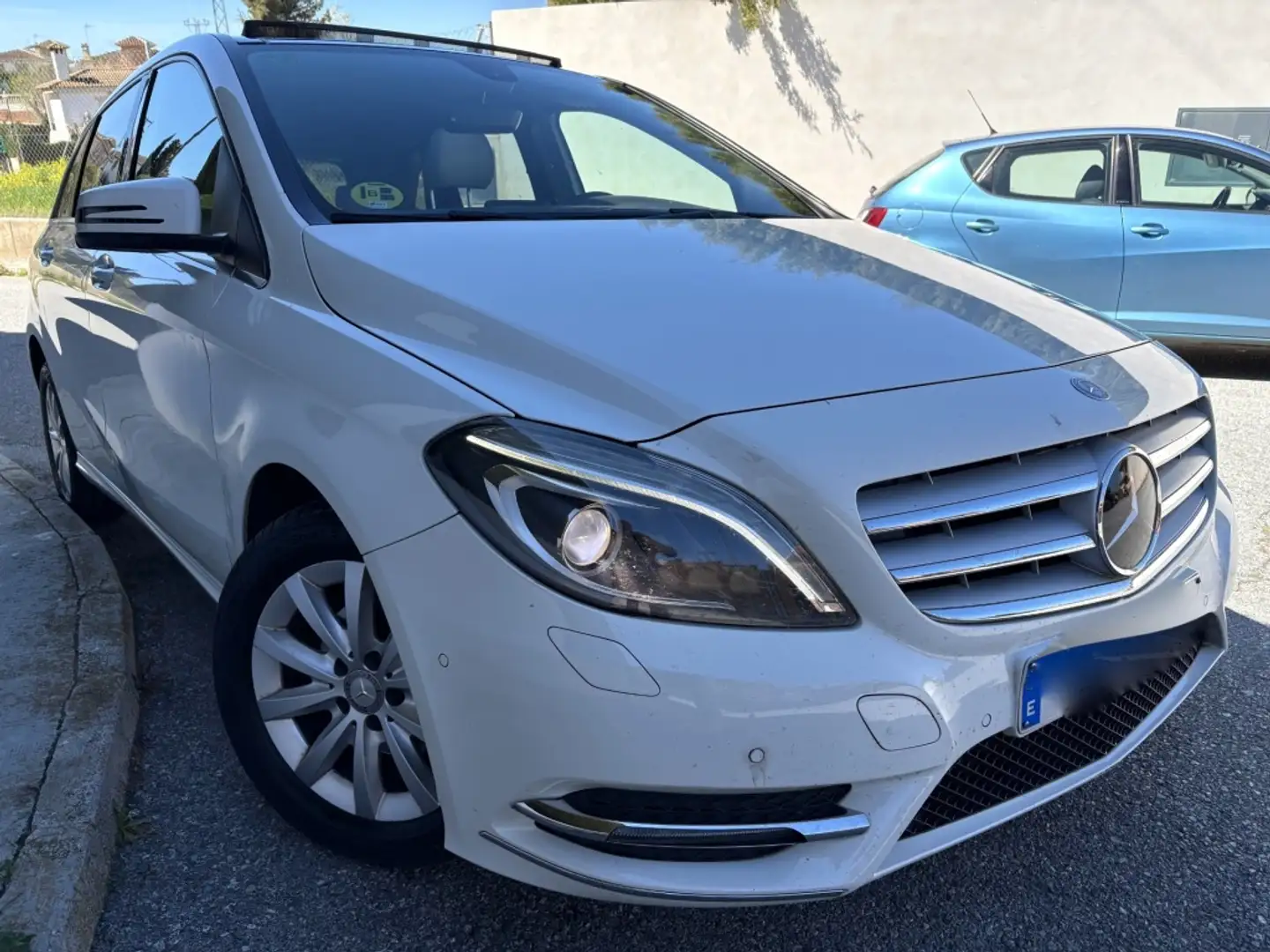 Mercedes-Benz B 180 180d Bianco - 2