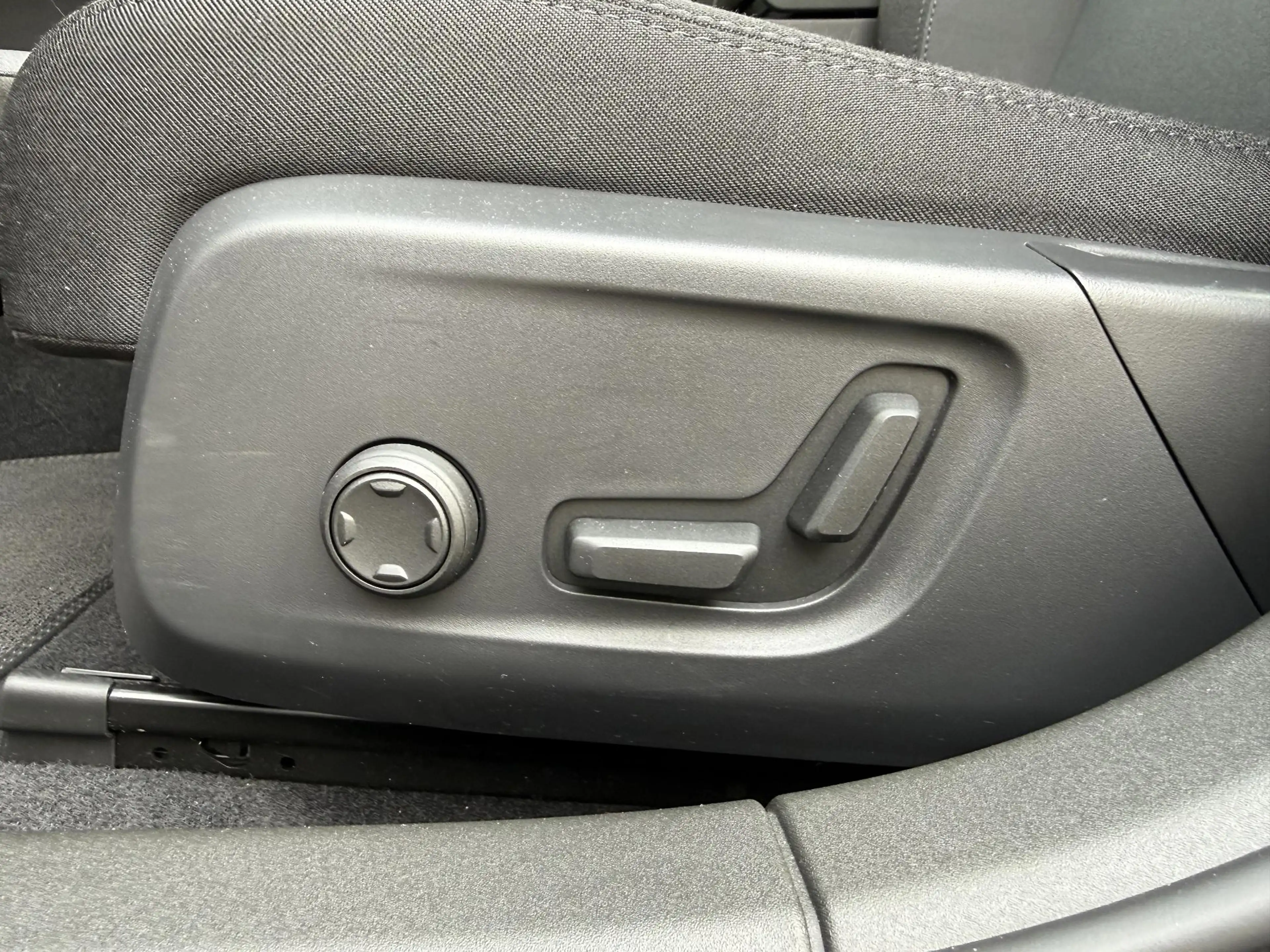 Polestar 2 Standard Range Single Motor 69 kWh |Panorama|Harma — photo 13