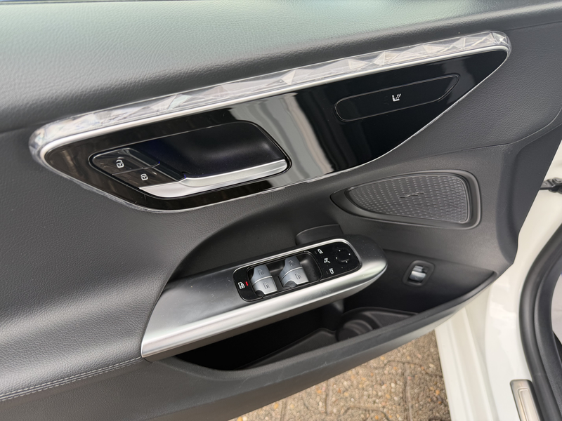 Mercedes-Benz C 220 d+SCHIEBEDACH+ANHÄNGERK.+LED+AMBIENTE — photo 6