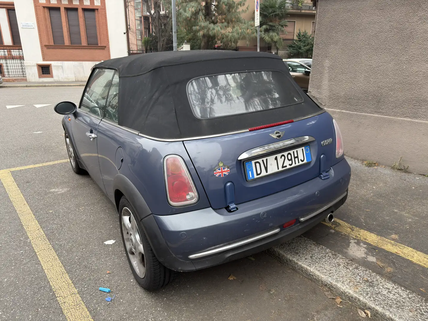 MINI Cooper C Cabrio - 1