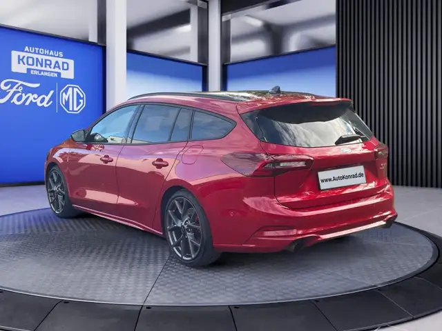 Ford Focus view 4