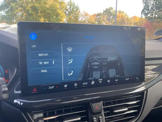 Ford Focus view 15