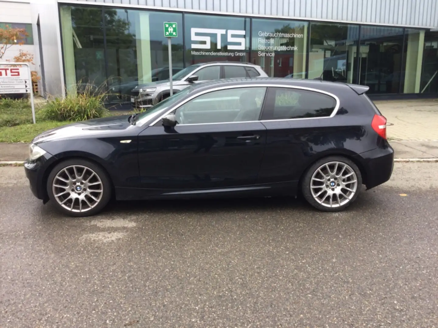 BMW 118 i Sport Edition M-Technik STEUERKETTE NEU Schwarz - 2