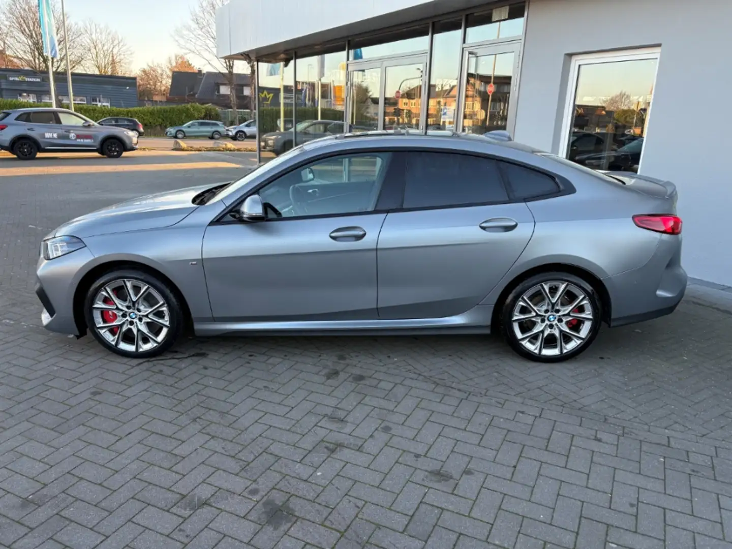 BMW 220 Gran Coupe i Harman Kardon Pano-Dach Grau - 2