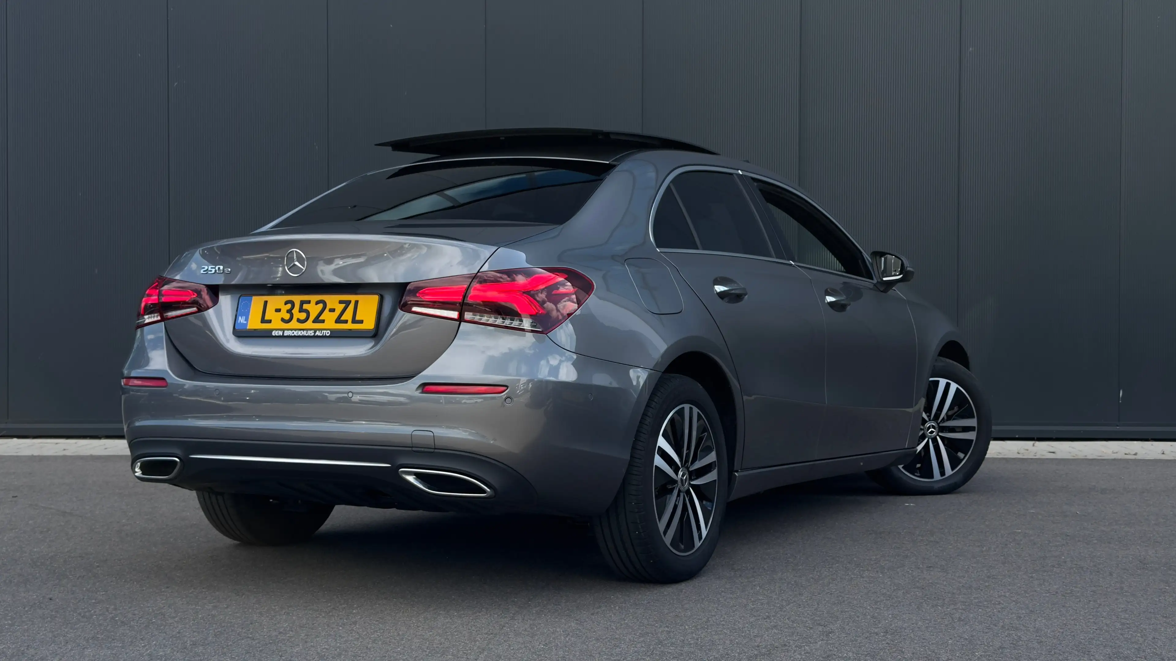 Mercedes-Benz A 250 250e 218pk Business Solution Luxury Limited | Burm — photo 10