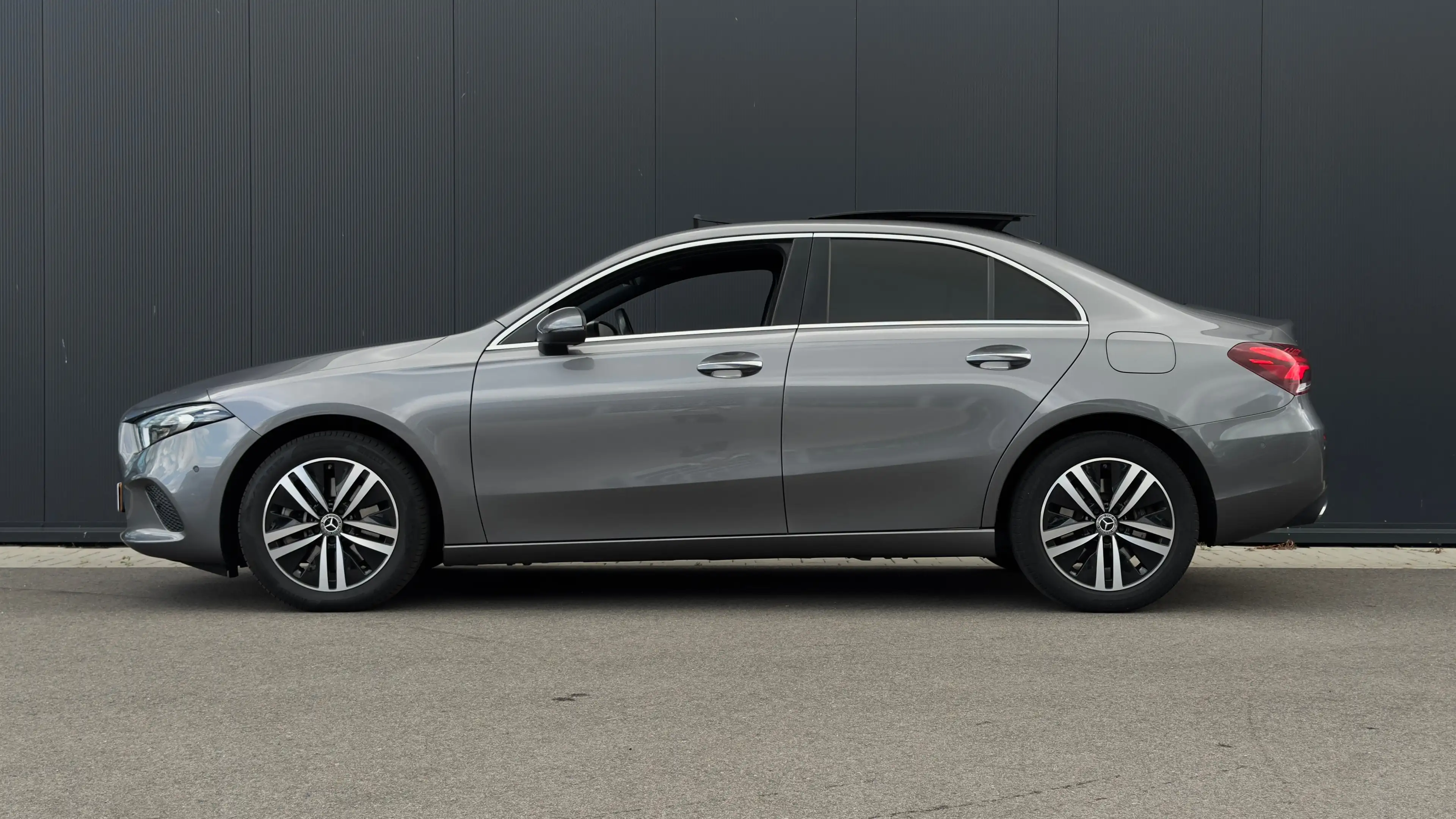 Mercedes-Benz A 250 250e 218pk Business Solution Luxury Limited | Burm — photo 3