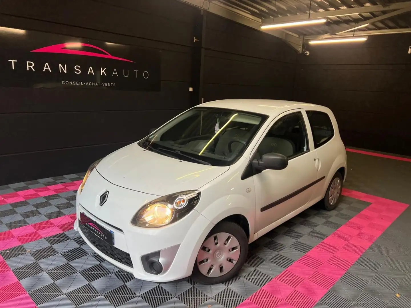 Renault Twingo II 1.5 dCi 65 éco 2 / Société 2 places Weiß - 1