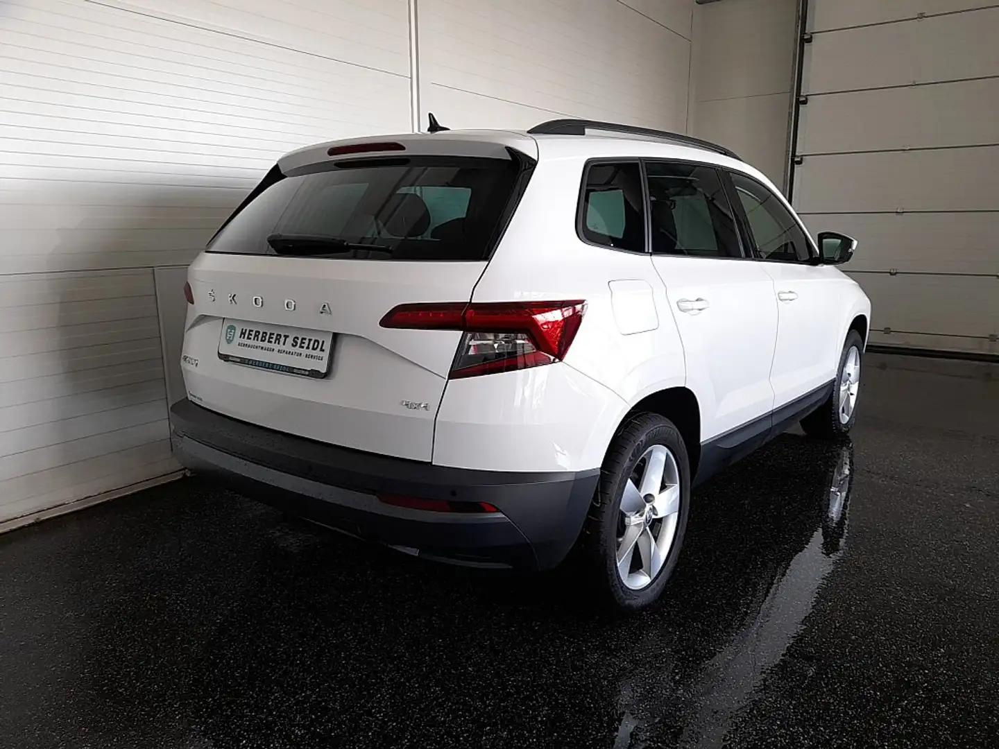 Skoda Karoq 4x4 2,0 TDI DSG *SCHLECHTWEGEPAKET / LED / NAVI... Weiß - 2