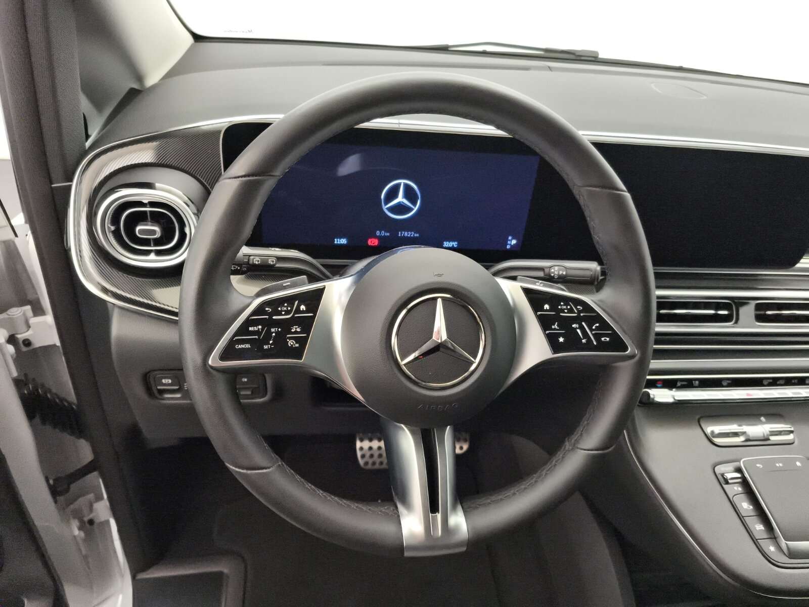 Mercedes-Benz V 220