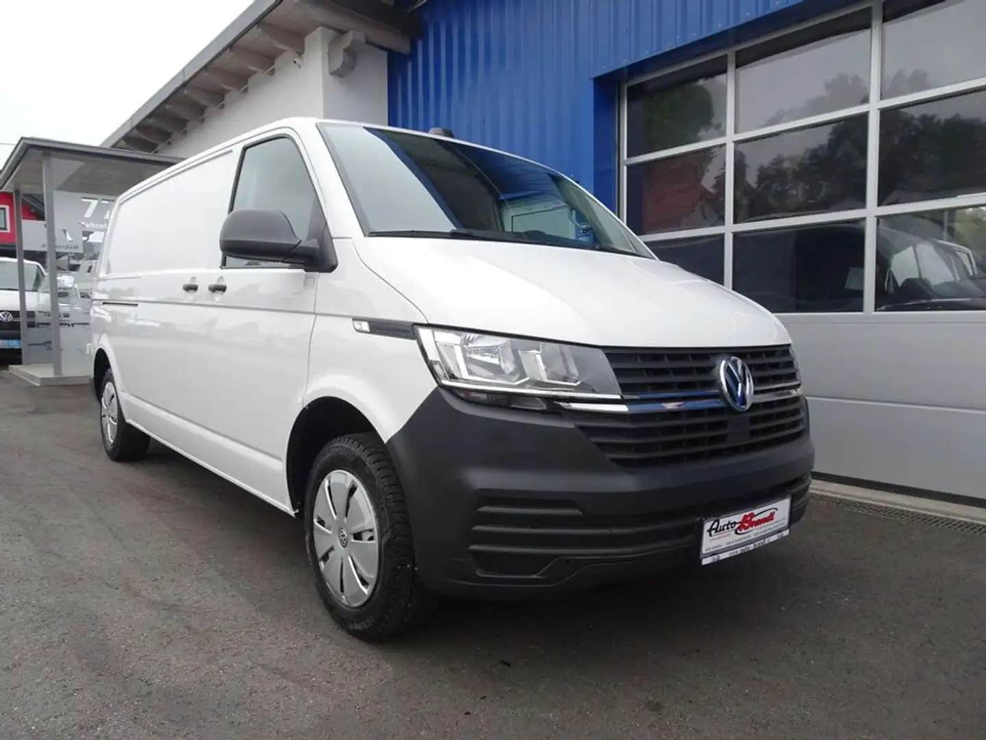 Volkswagen T6.1 Transporter LR 2,0 TDI Weiß - 2