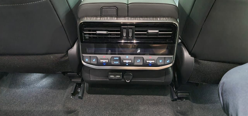 Toyota Land Cruiser 300 70thANNIVERSARY+SOFORT+BERLIN+EUversion+TZ — photo 13