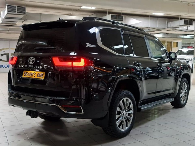 Toyota Land Cruiser 300 70thANNIVERSARY+SOFORT+BERLIN+EUversion+TZ — photo 8
