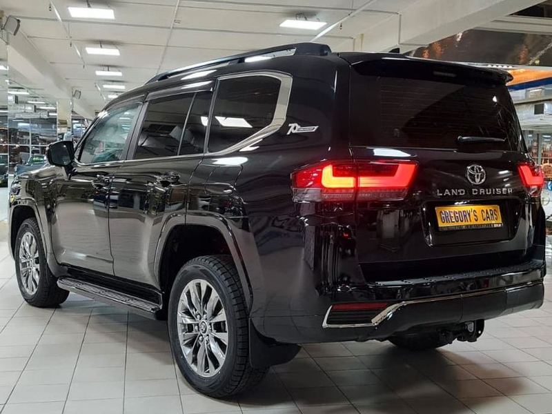 Toyota Land Cruiser 300 70thANNIVERSARY+SOFORT+BERLIN+EUversion+TZ — photo 5