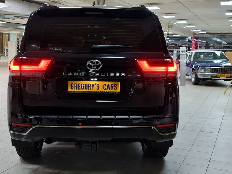 Toyota Land Cruiser 300 70thANNIVERSARY+SOFORT+BERLIN+EUversion+TZ — photo 6