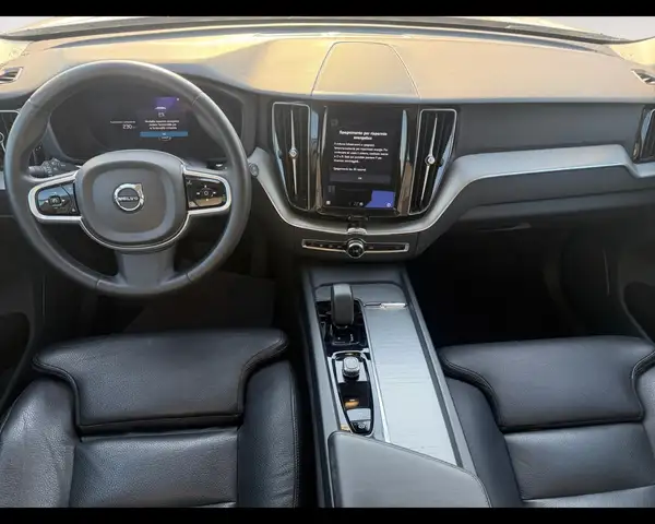 Volvo XC60 view 10