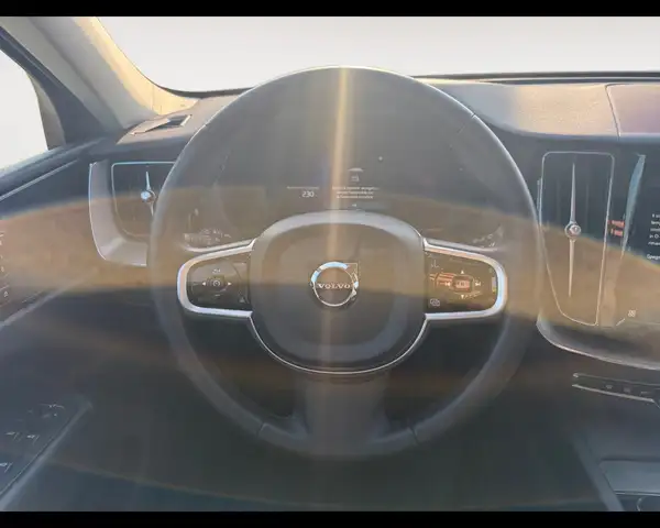 Volvo XC60 view 12