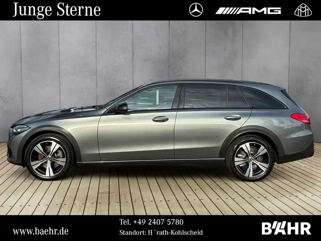 Mercedes-Benz C-Class view 2