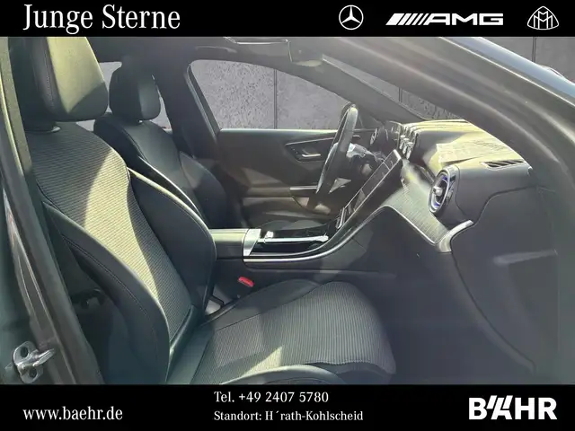Mercedes-Benz C-Class view 5