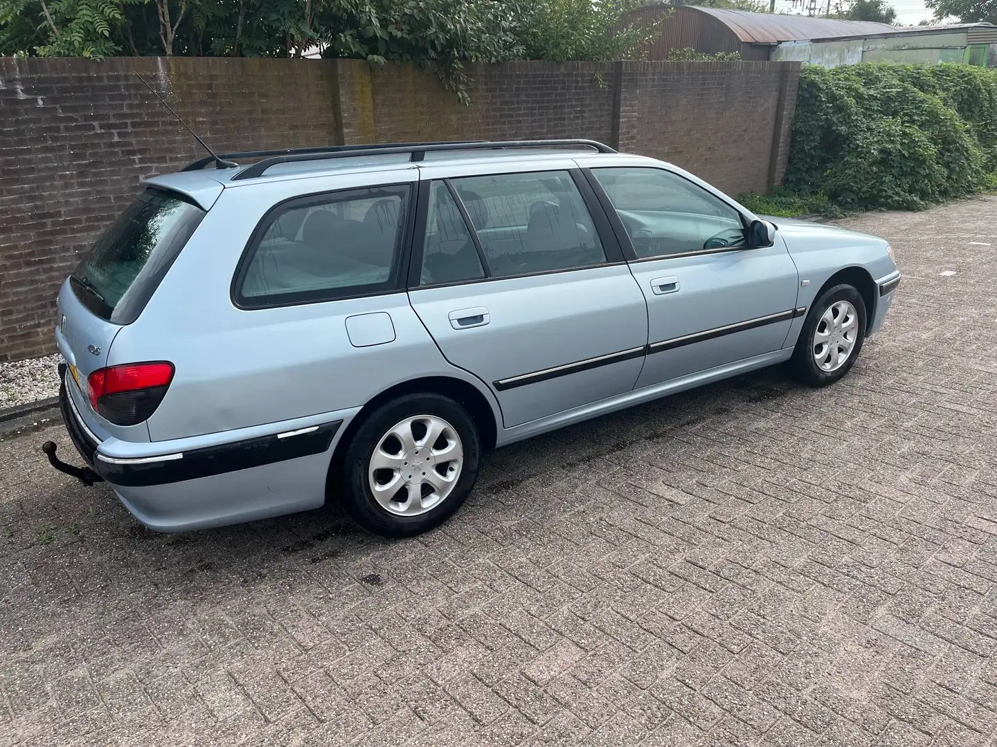 Peugeot 406 406 1.8-16V XT Grau - 2