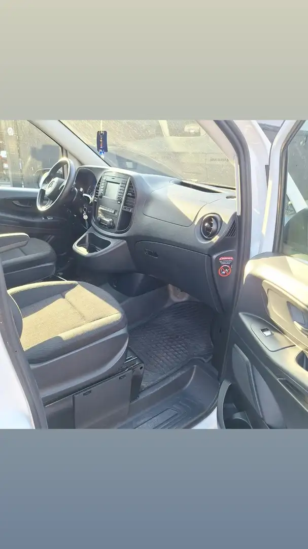 Mercedes-Benz Vito 116 CDI 4MATIC Mixto Kompakt Aut. (PKW) Blanc - 2