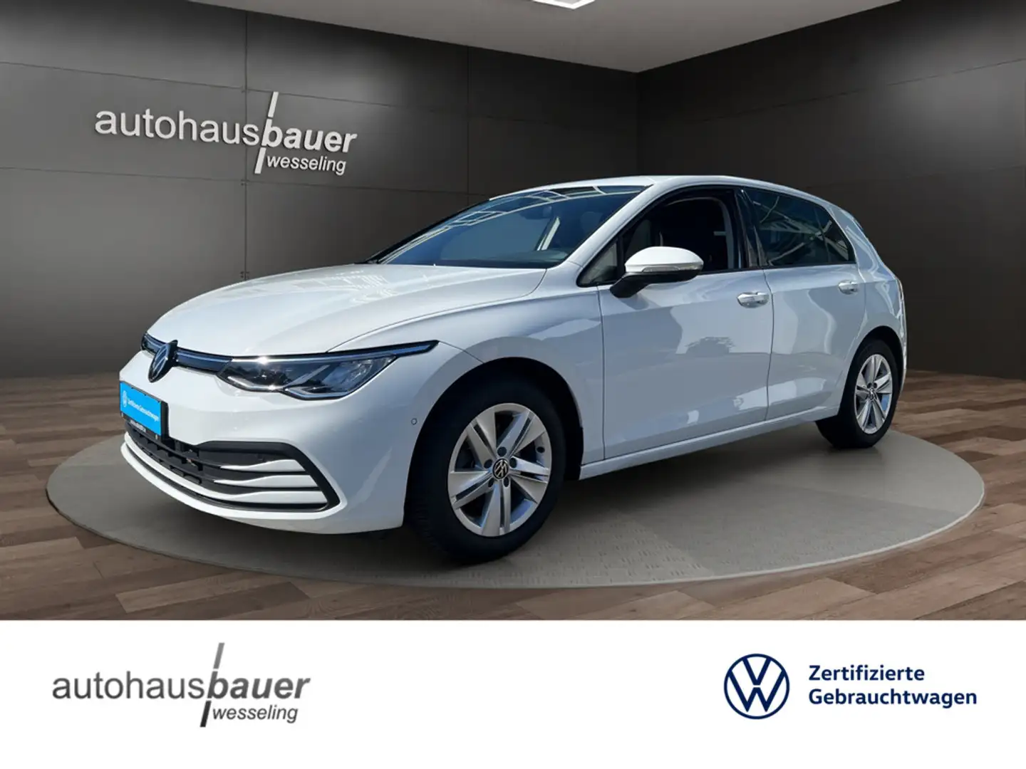 Volkswagen Golf VIII 1.5l TSI Life *Licht+Sicht,SHZ,ACC,NAV,Keyles Weiß - 1
