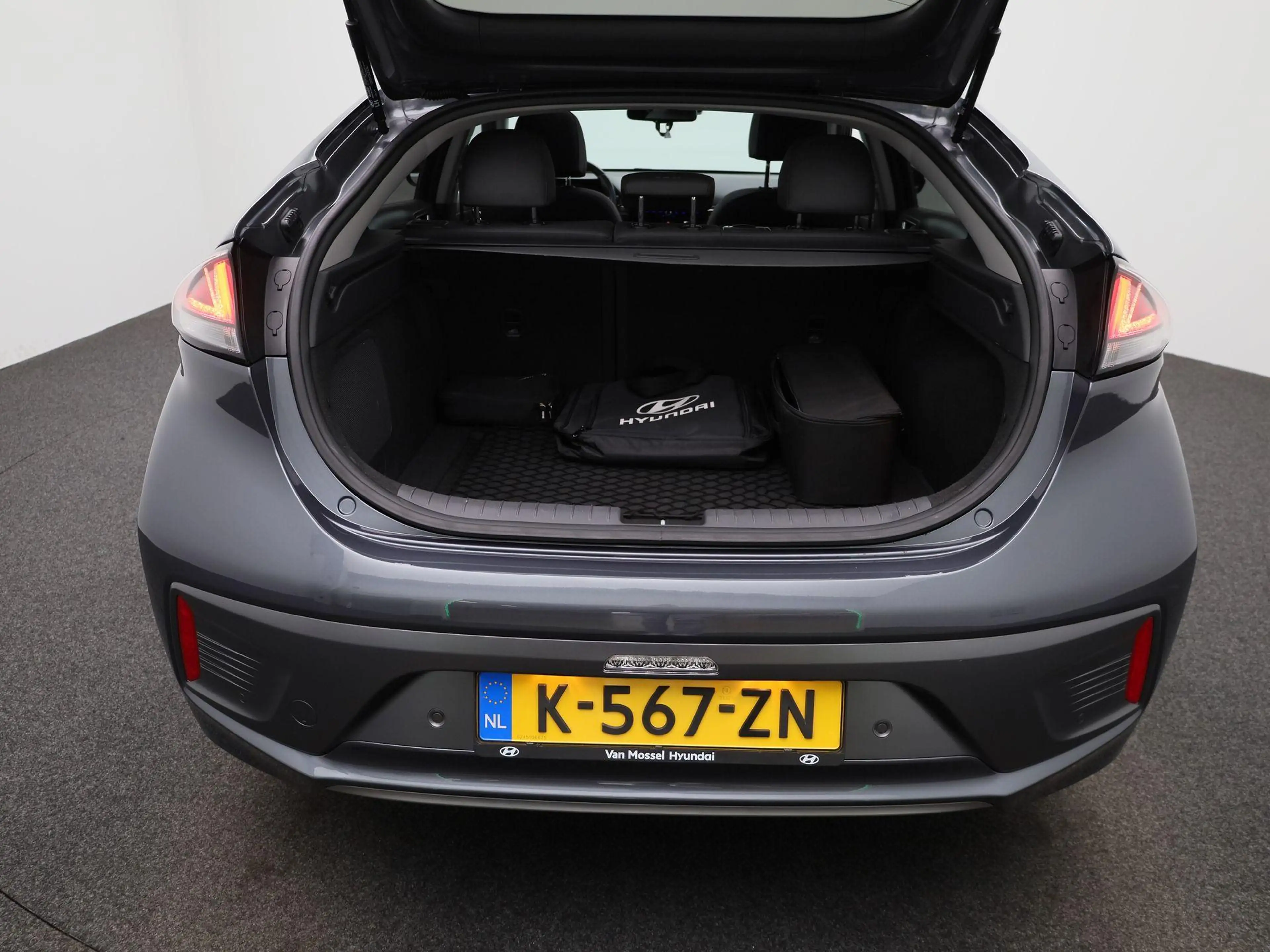 Hyundai IONIQ Premium EV 38 kWh | LEER | SCHUIFDAK | CAMERA | ST — photo 13