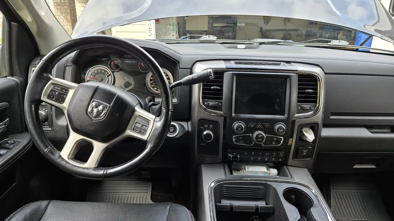 RAM 3500 снимка RAM 3500